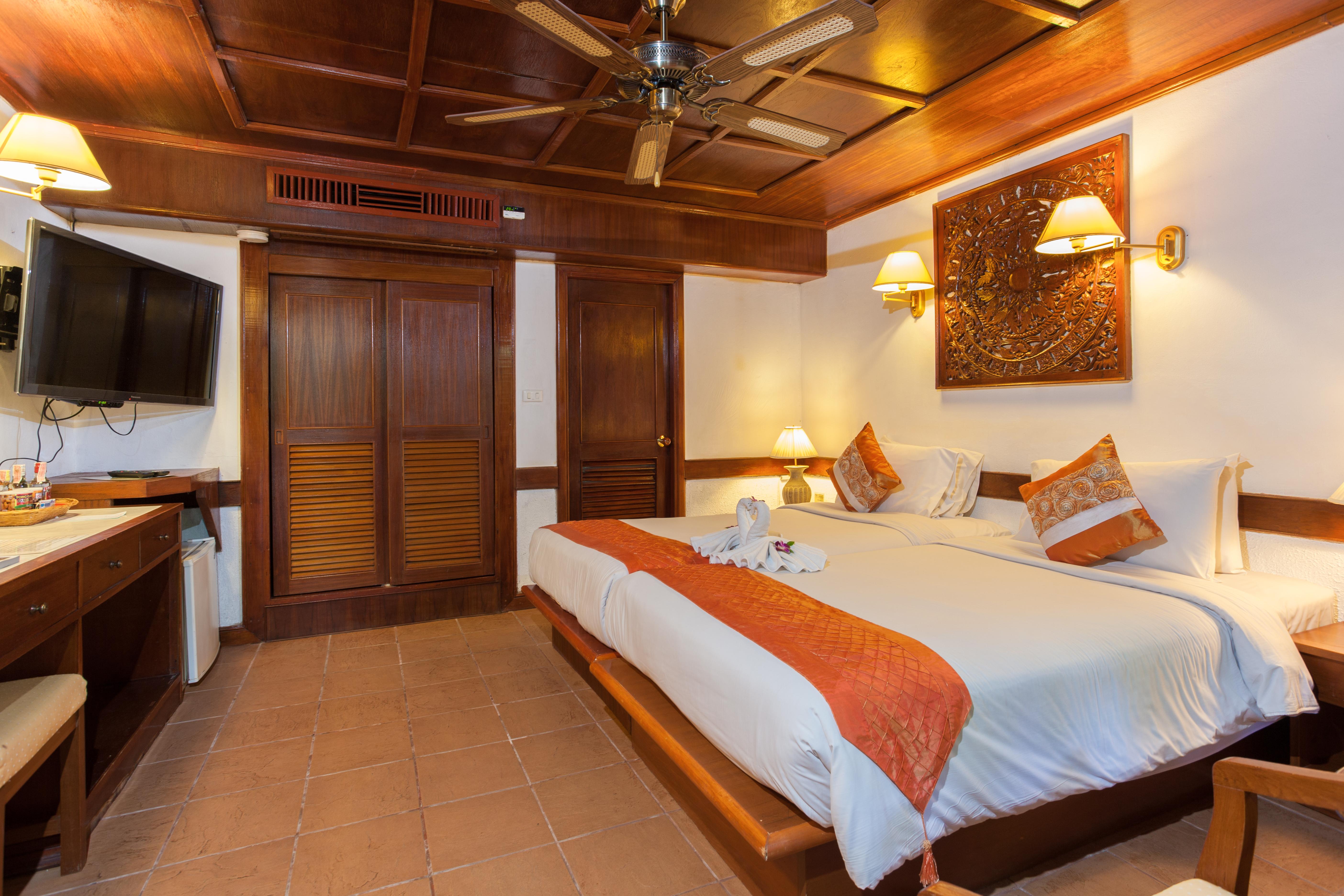Tropica Bungalow Beach Hotel Patong Luaran gambar