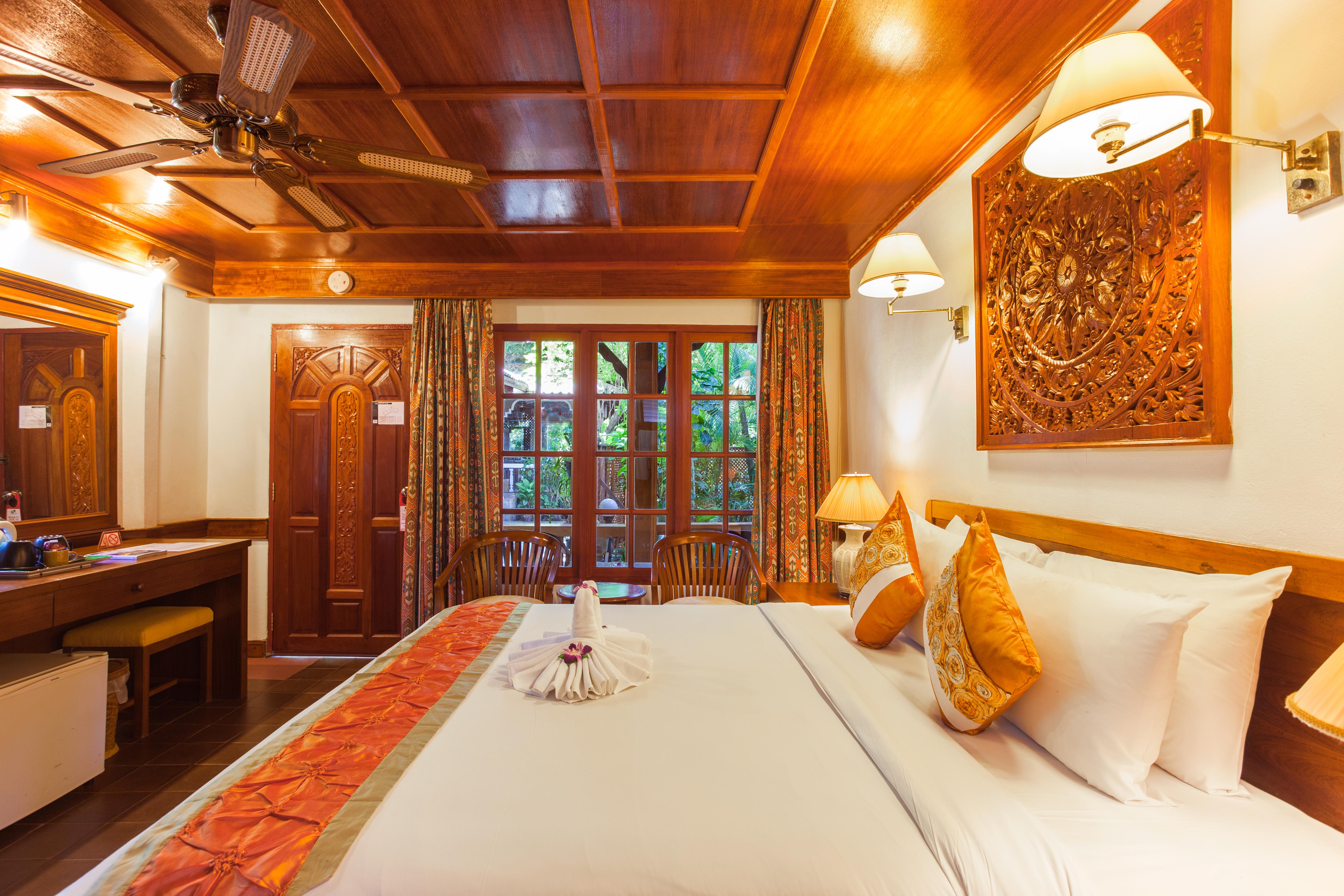 Tropica Bungalow Beach Hotel Patong Luaran gambar