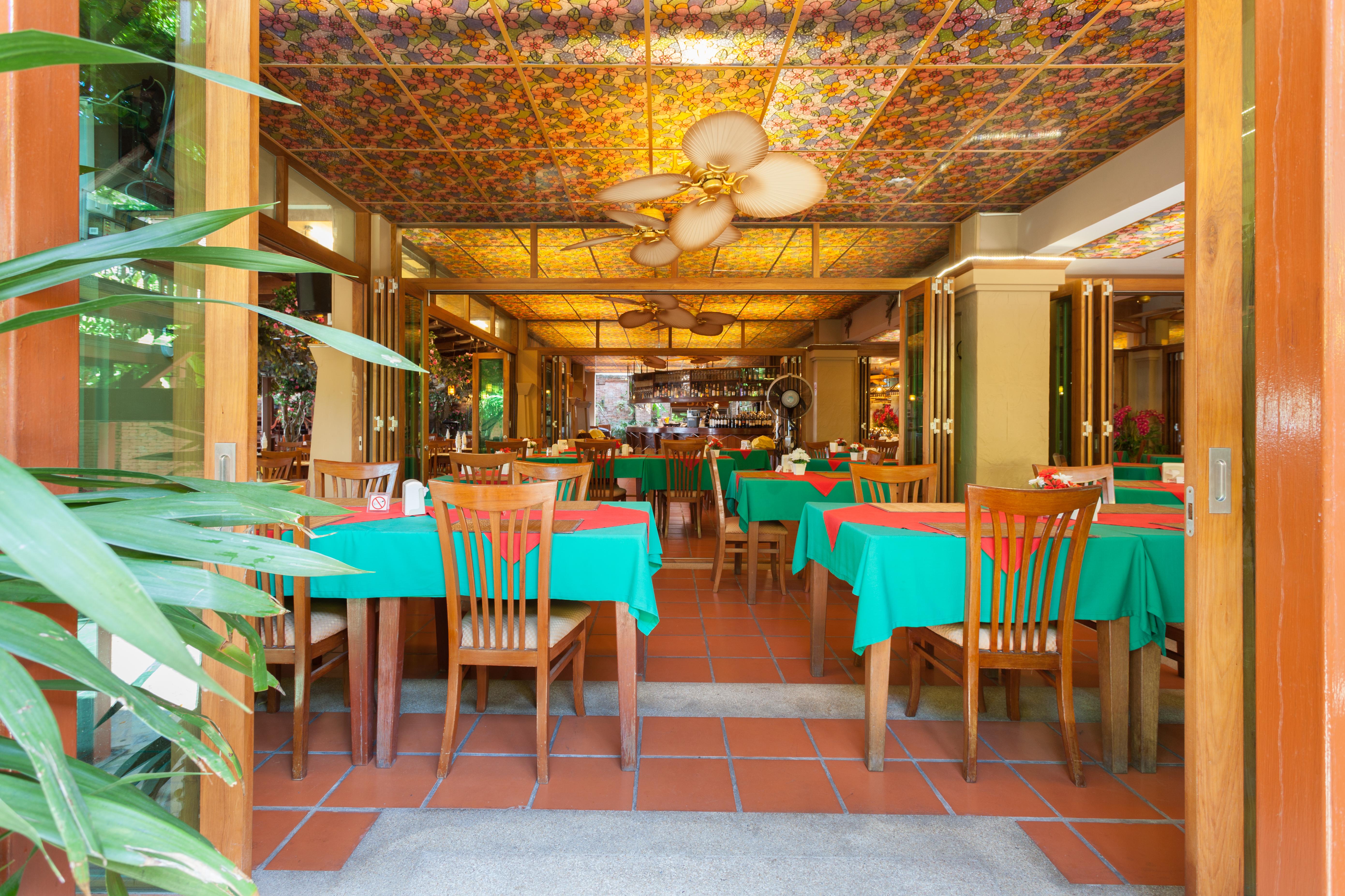 Tropica Bungalow Beach Hotel Patong Luaran gambar